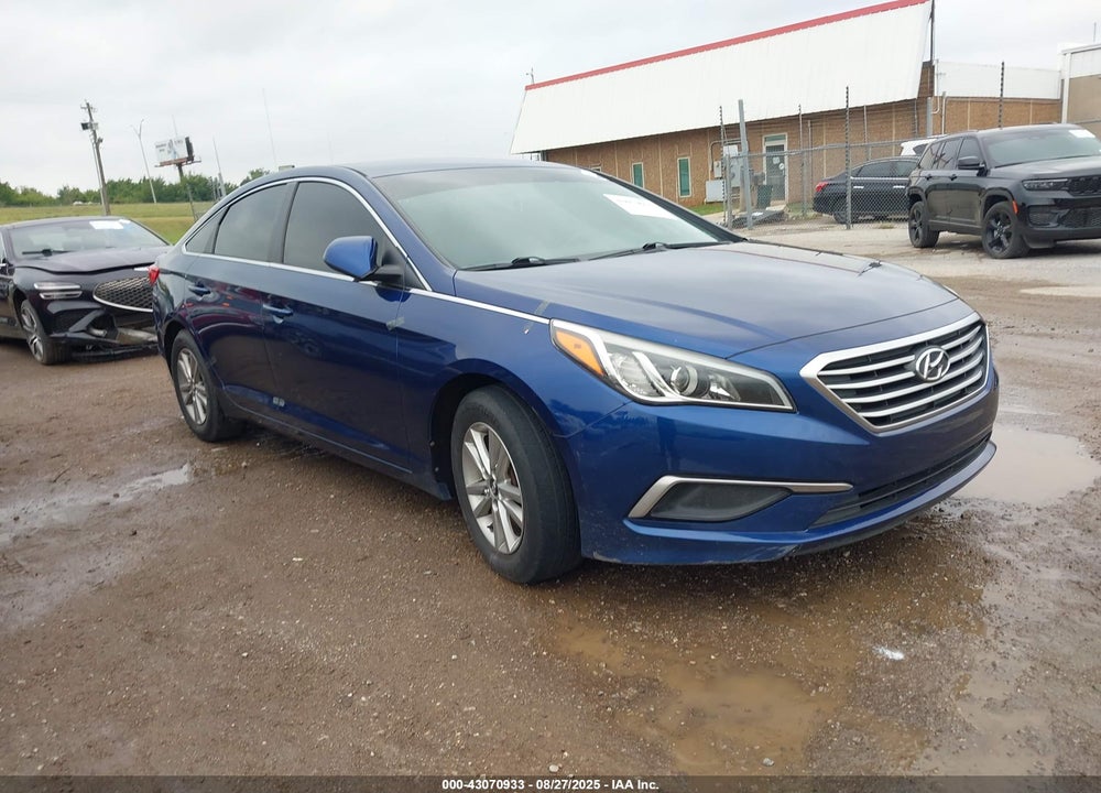 2016 HYUNDAI SONATA SE VIN: 5NPE24AF2GH319679
