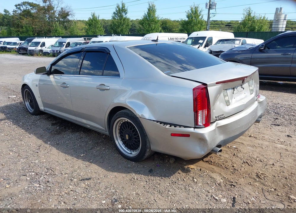 2005 CADILLAC STS V8 VIN: 1G6DC67A150133208