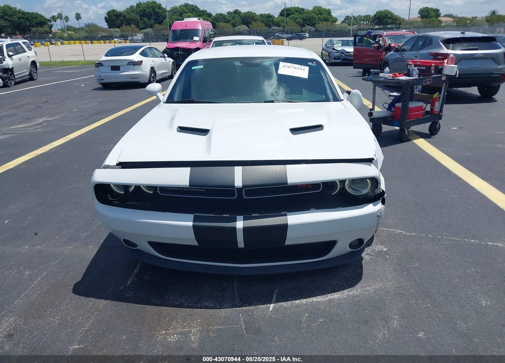 2016 DODGE CHALLENGER VIN: 2C3CDZBT4GH172037