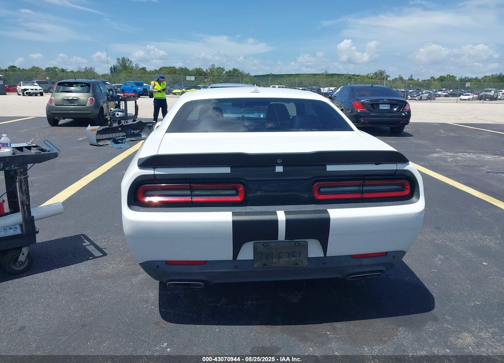 2016 DODGE CHALLENGER VIN: 2C3CDZBT4GH172037