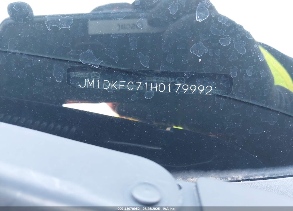 2017 MAZDA CX-3 VIN: JM1DKFC71H0179992
