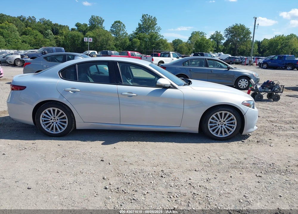 2022 ALFA ROMEO GIULIA VIN: ZARFAMAN9N7664570
