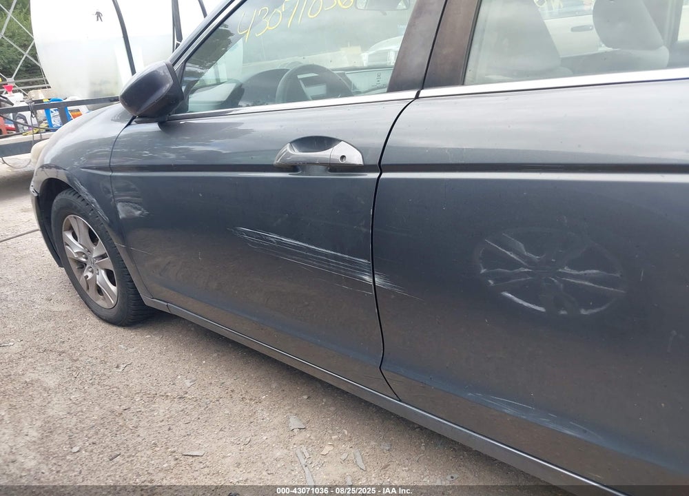 2009 HONDA ACCORD VIN: 1HGCP26429A006843