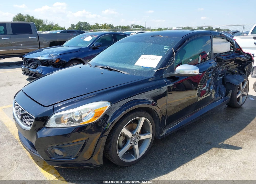2011 VOLVO C30 VIN: YV1672MK9B2208411