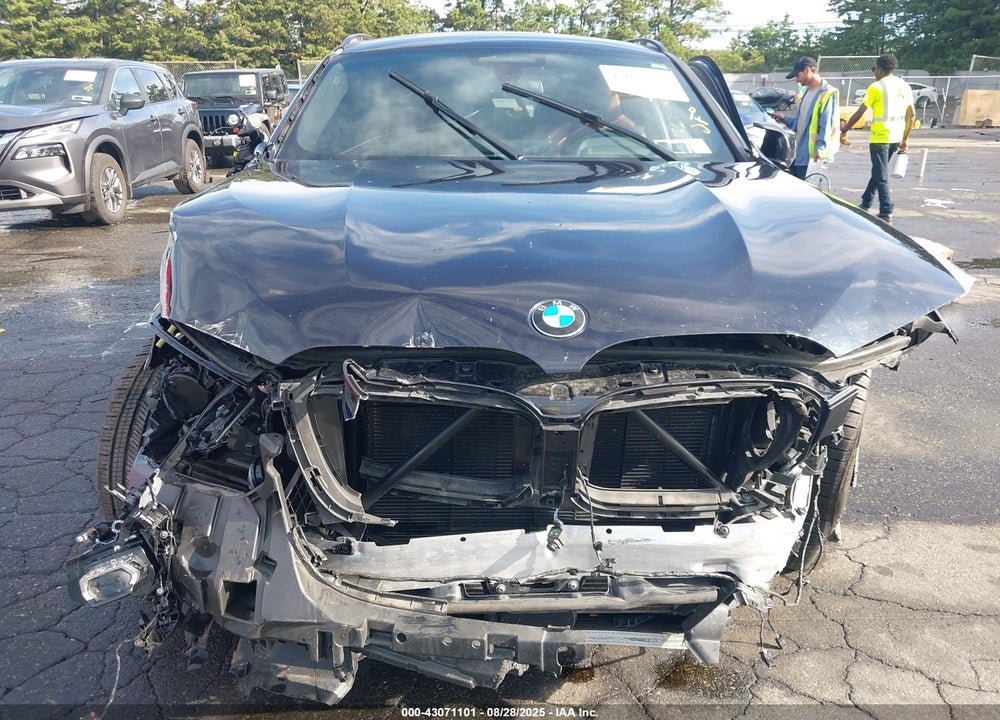 2022 BMW X4 M VIN: 5YM23EC00N9J37507