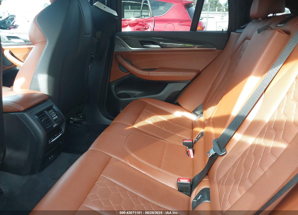 2022 BMW X4 M VIN: 5YM23EC00N9J37507