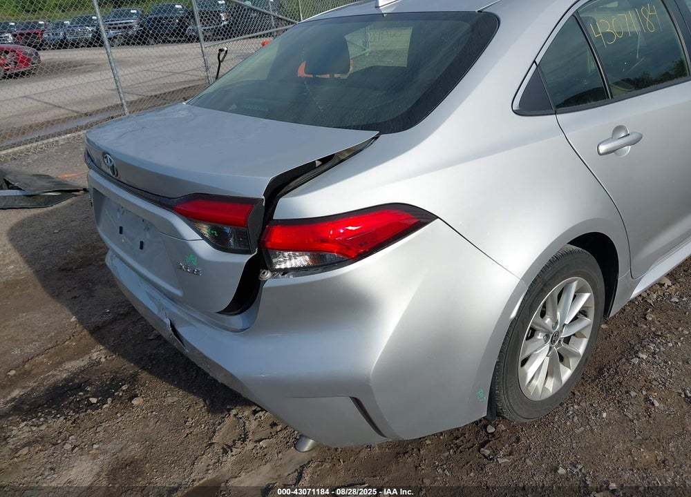 2021 TOYOTA COROLLA XLE VIN: JTDFPMAE4MJ165525