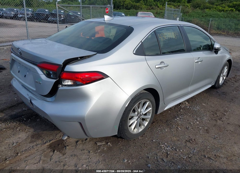 2021 TOYOTA COROLLA XLE VIN: JTDFPMAE4MJ165525