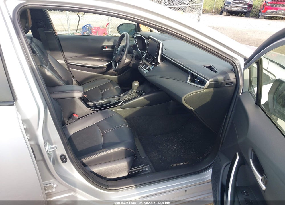2021 TOYOTA COROLLA XLE VIN: JTDFPMAE4MJ165525