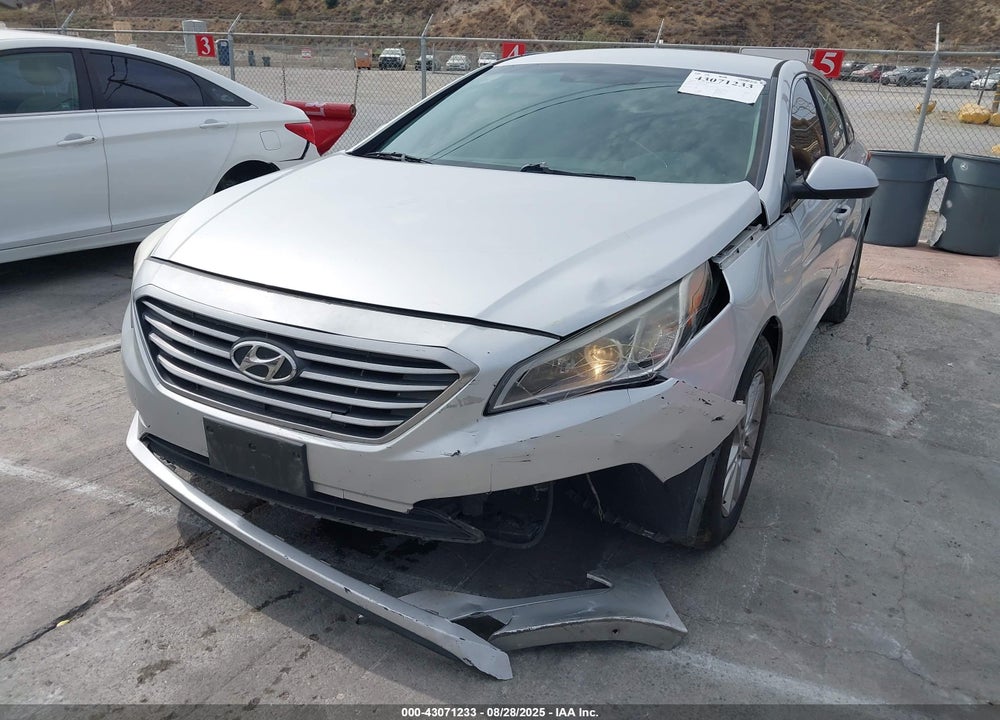 2015 HYUNDAI SONATA SE VIN: 5NPE24AF6FH256181