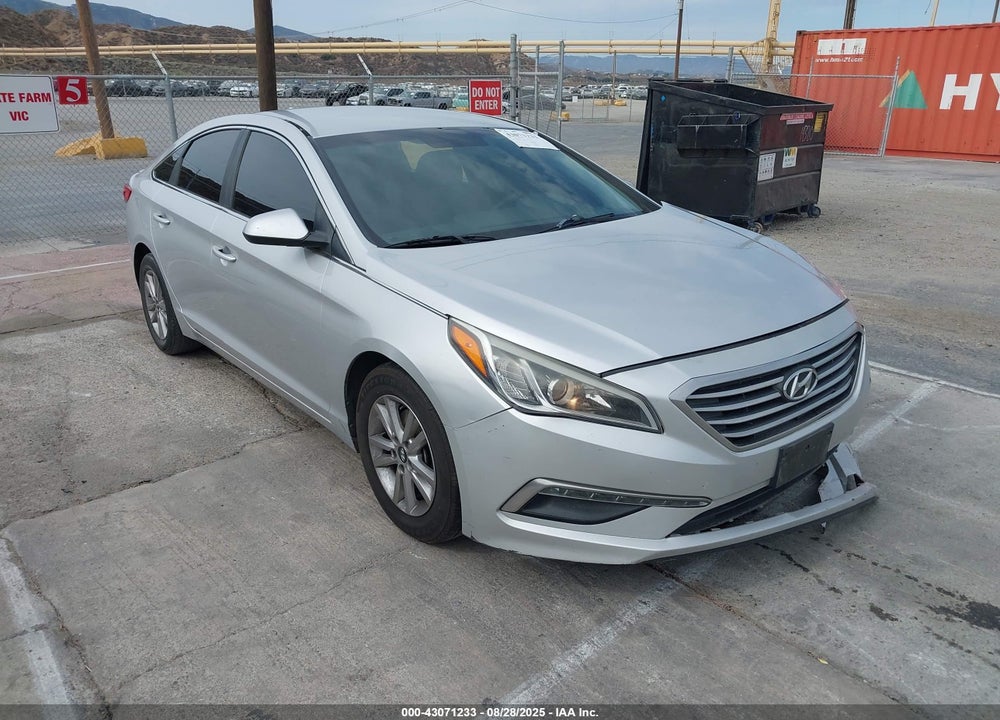 2015 HYUNDAI SONATA SE VIN: 5NPE24AF6FH256181