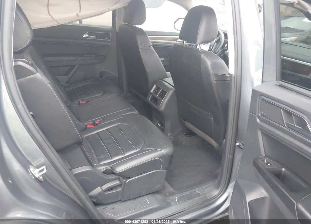 2018 VOLKSWAGEN ATLAS 3.6L V6 SEL PREMIUM VIN: 1V2NR2CAXJC587589