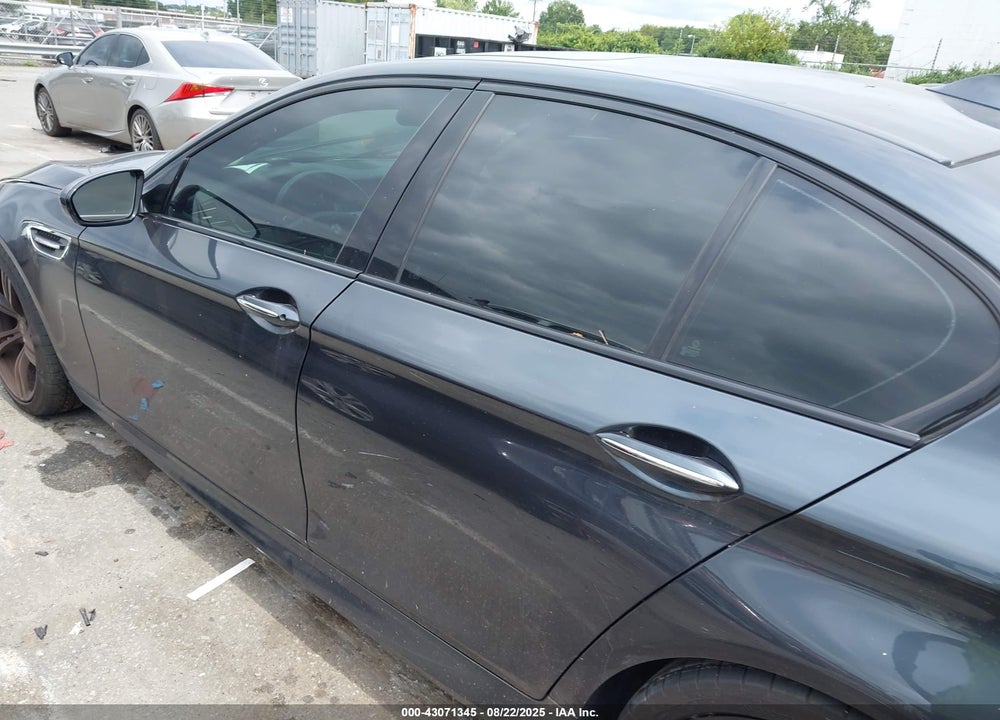 2013 BMW M5 VIN: WBSFV9C50DD095741