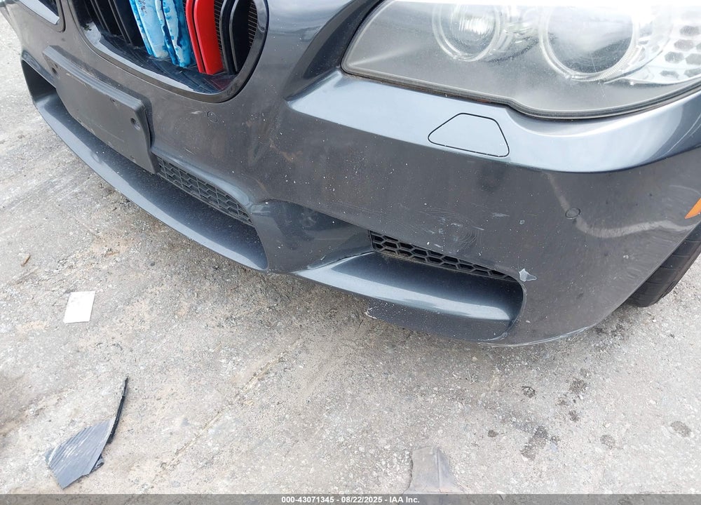2013 BMW M5 VIN: WBSFV9C50DD095741