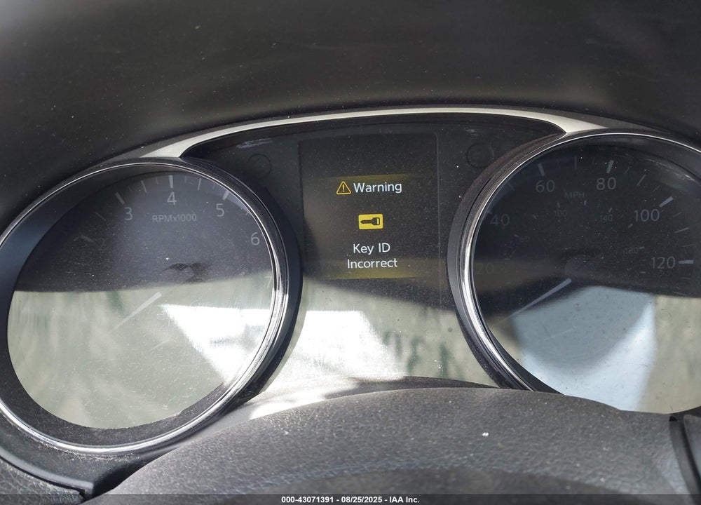 2015 NISSAN ROGUE VIN: 5N1AT2MV4FC758813