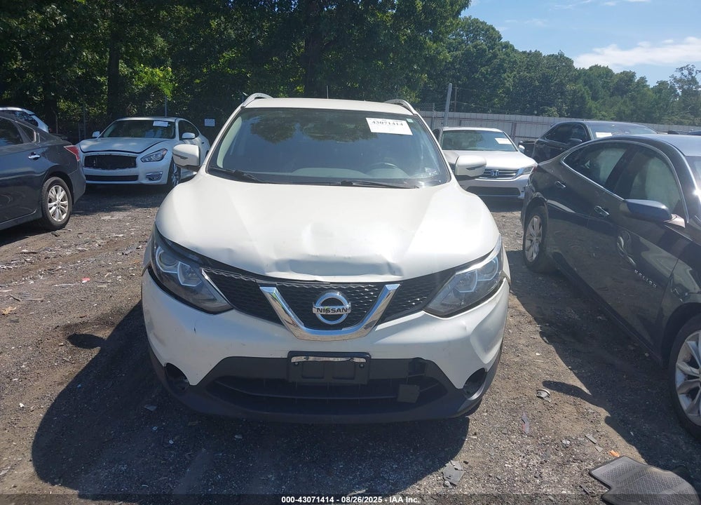 2017 NISSAN ROGUE SPORT VIN: JN1BJ1CP2HW024042