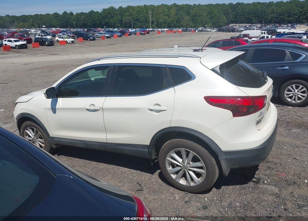 2017 NISSAN ROGUE SPORT VIN: JN1BJ1CP2HW024042