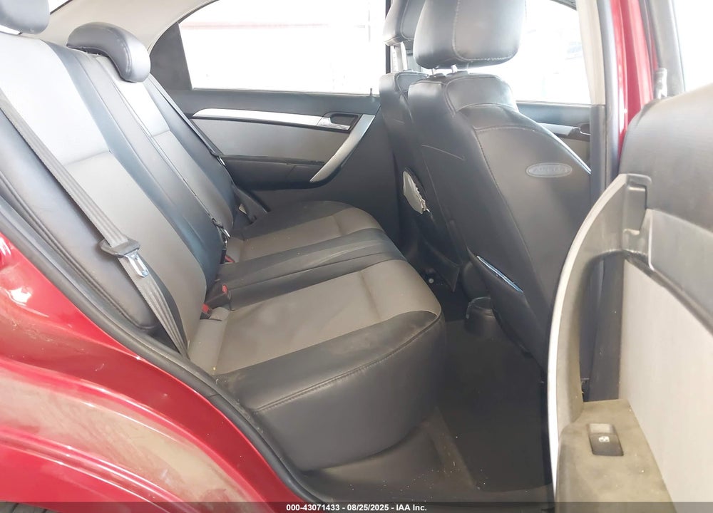 2011 CHEVROLET AVEO VIN: KL1TG5DE7BB121084