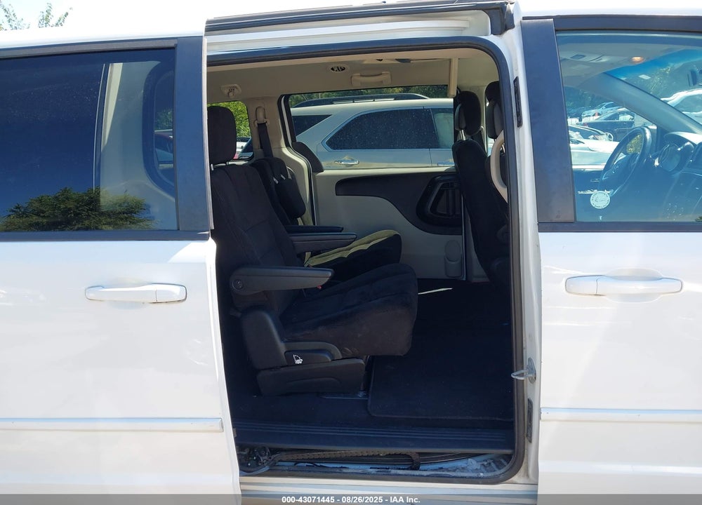 2016 DODGE GRAND CARAVAN VIN: 2C4RDGCG4GR342287