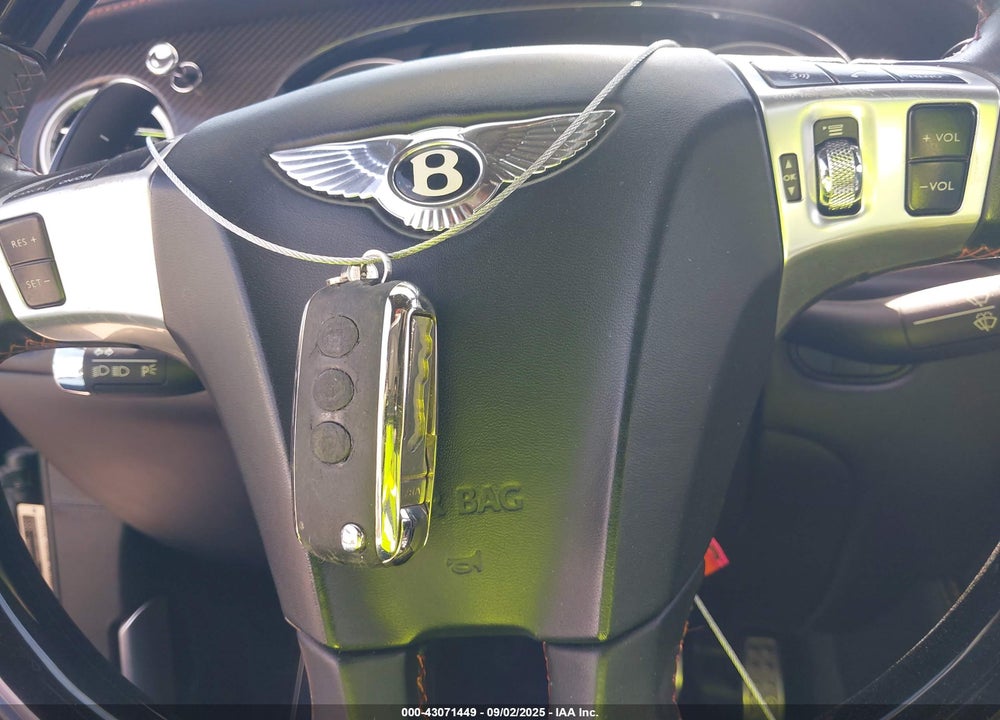 2013 BENTLEY CONTINENTAL GTC VIN: SCBGU3ZA5DC084453