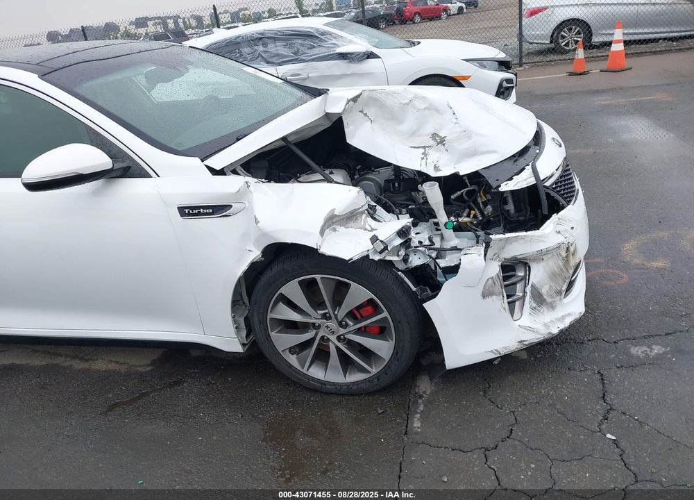 2016 KIA OPTIMA SX TURBO VIN: 5XXGW4L26GG078745