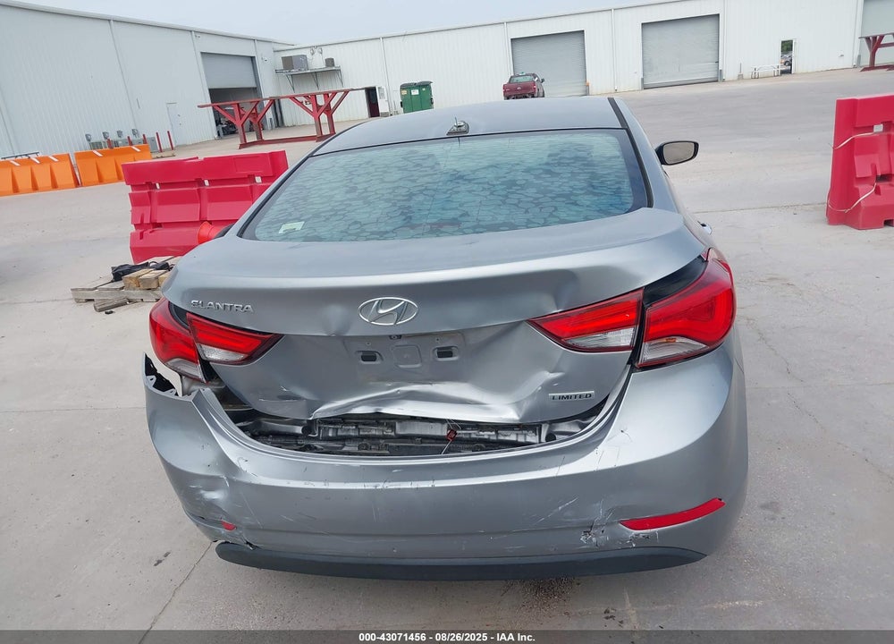 2015 HYUNDAI ELANTRA VIN: KMHDH4AE4FU365113