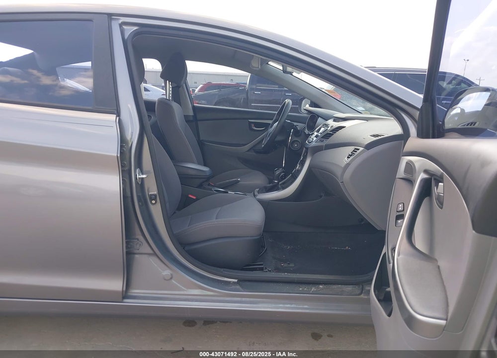 2016 HYUNDAI ELANTRA SE VIN: KMHDH4AE0GU636895