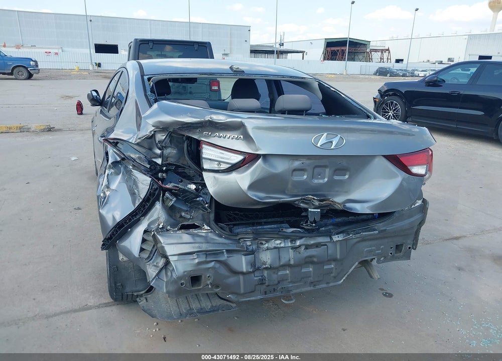 2016 HYUNDAI ELANTRA SE VIN: KMHDH4AE0GU636895