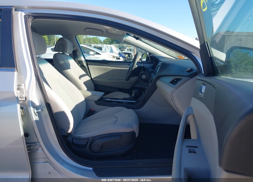 2016 HYUNDAI SONATA SE VIN: 5NPE24AFXGH336665
