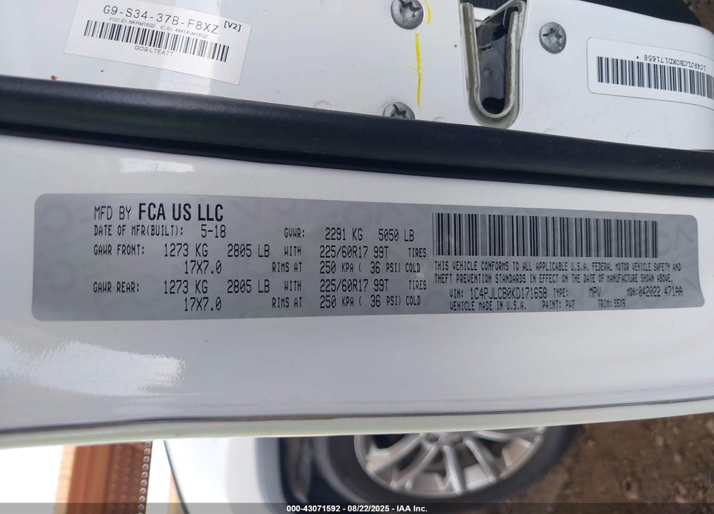 2019 JEEP CHEROKEE VIN: 1C4PJLCB0KD171658