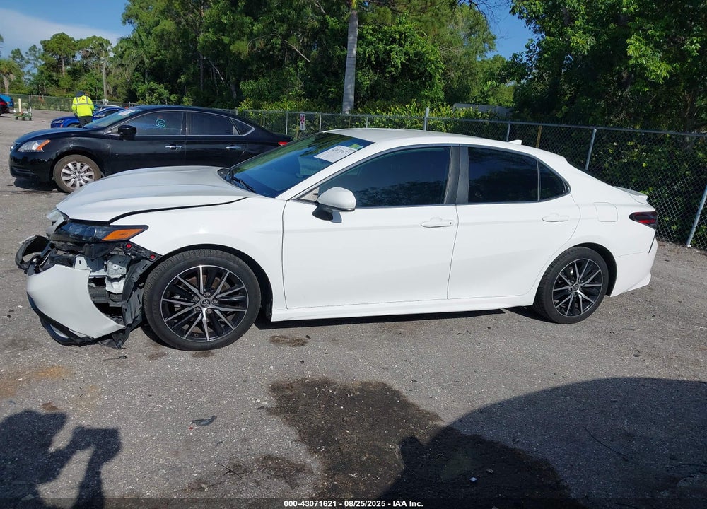 2021 TOYOTA CAMRY VIN: 4T1G11AK1MU531414