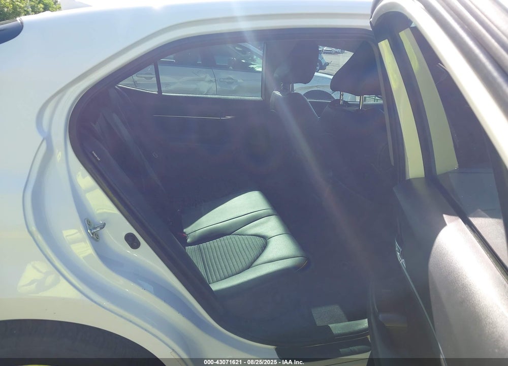 2021 TOYOTA CAMRY VIN: 4T1G11AK1MU531414