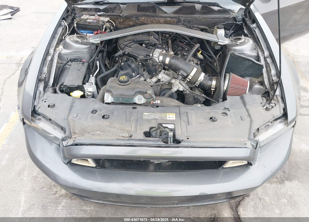 2014 FORD MUSTANG V6 VIN: 1ZVBP8EM3E5217709