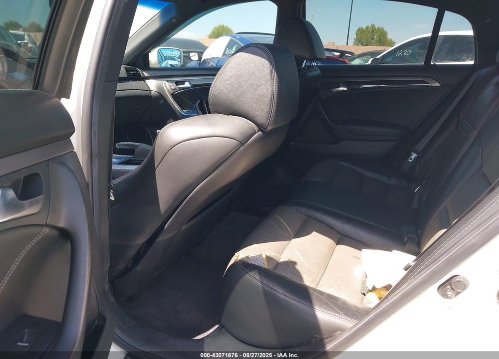 2007 ACURA TL TYPE S VIN: 19UUA76637A038427