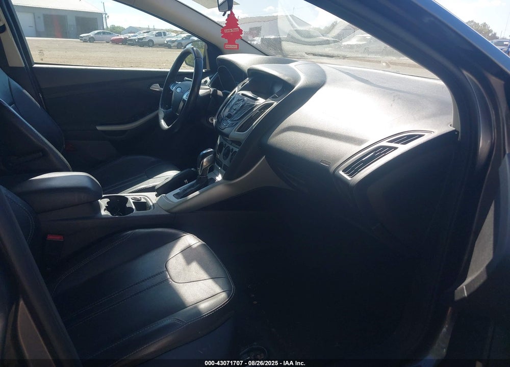2014 FORD FOCUS VIN: 1FADP3F2XEL330764