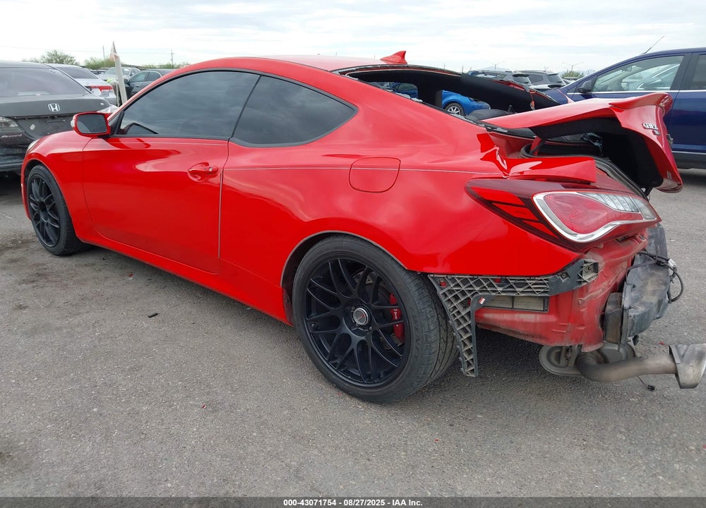 2015 HYUNDAI GENESIS VIN: KMHHU6KJ9FU121977