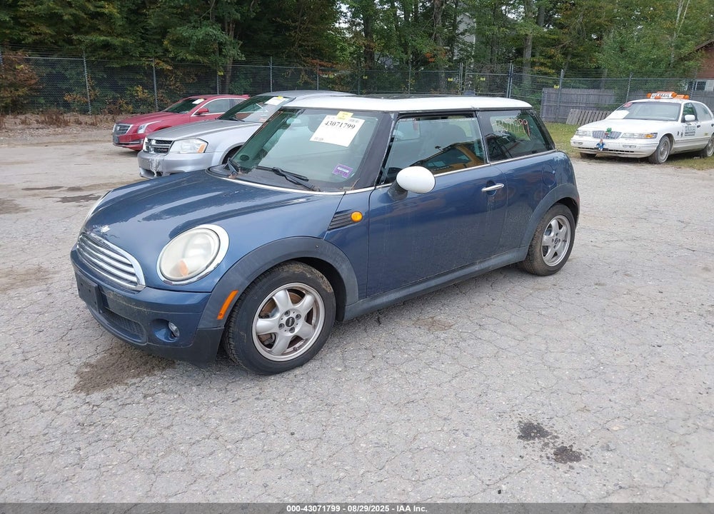 2010 MINI COOPER VIN: WMWMF3C51ATZ22976