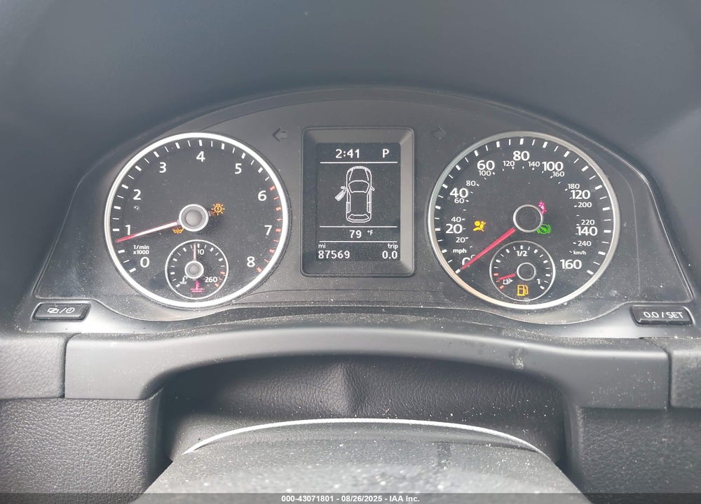 2016 VOLKSWAGEN TIGUAN VIN: WVGBV7AX3GW568986