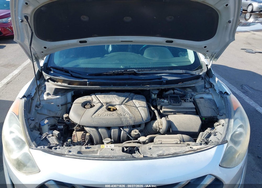2013 HYUNDAI ELANTRA VIN: KMHD35LE7DU117968
