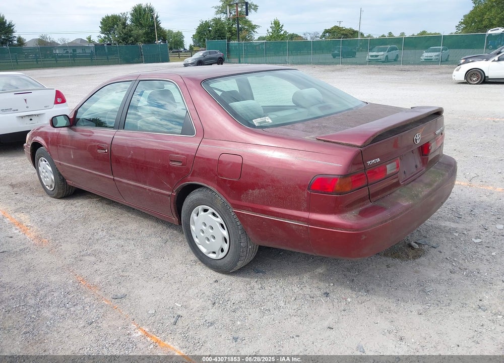 1999 TOYOTA CAMRY LE VIN: 4T1BG22K2XU403782