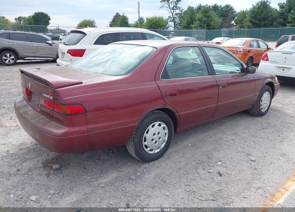 1999 TOYOTA CAMRY LE VIN: 4T1BG22K2XU403782