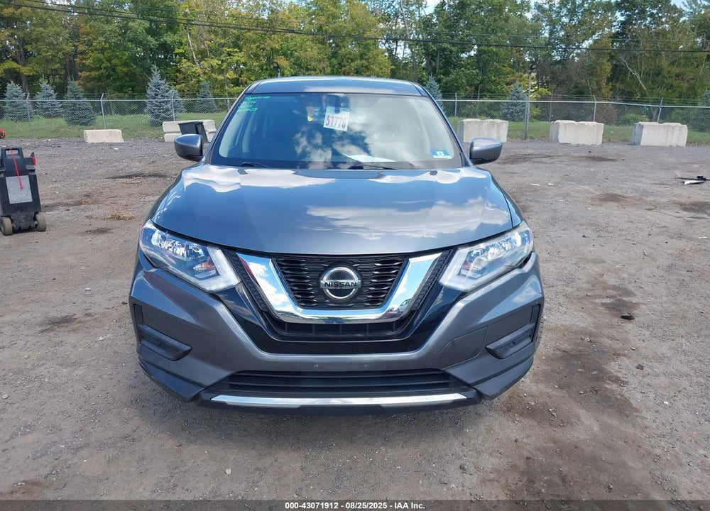 2018 NISSAN ROGUE VIN: JN8AT2MV8JW328833