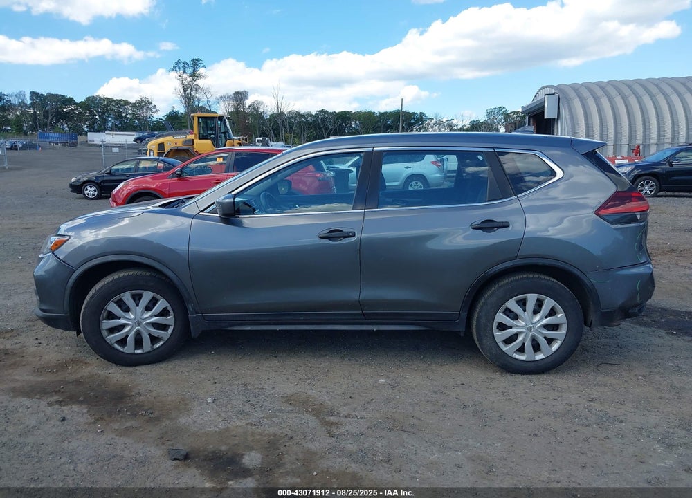 2018 NISSAN ROGUE VIN: JN8AT2MV8JW328833