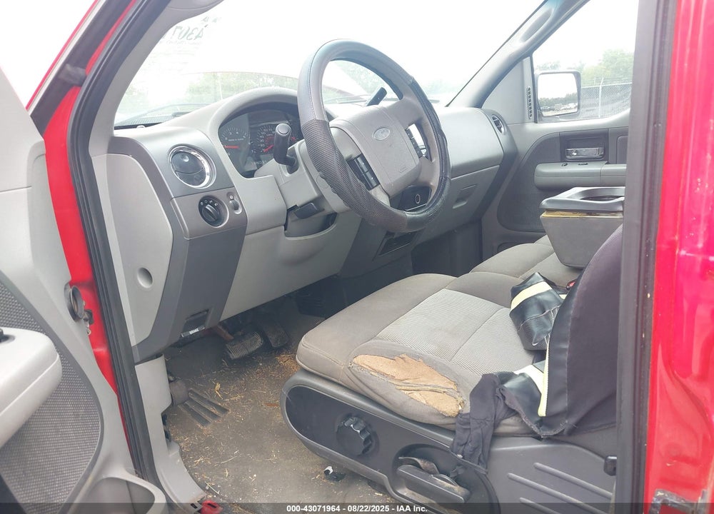 2005 FORD F-150 LARIAT/XLT VIN: 1FTPW12575KF01829