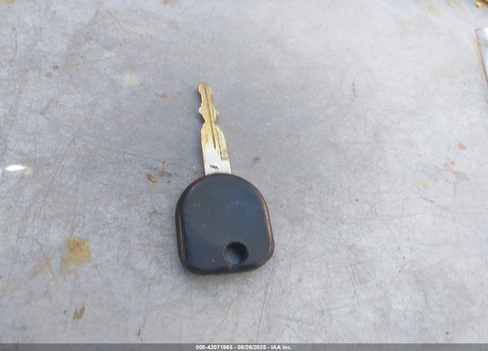 2007 FORD FOCUS VIN: 1FAFP31N27W218083