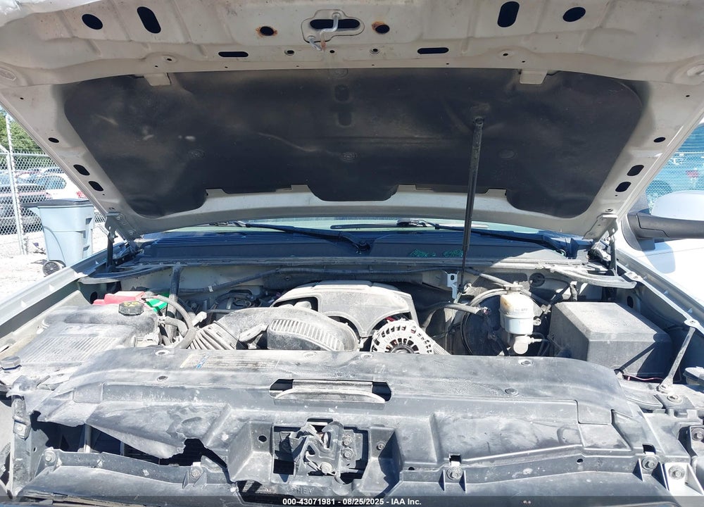 2011 CHEVROLET SUBURBAN 1500 LT1 VIN: 1GNSKJE31BR112484