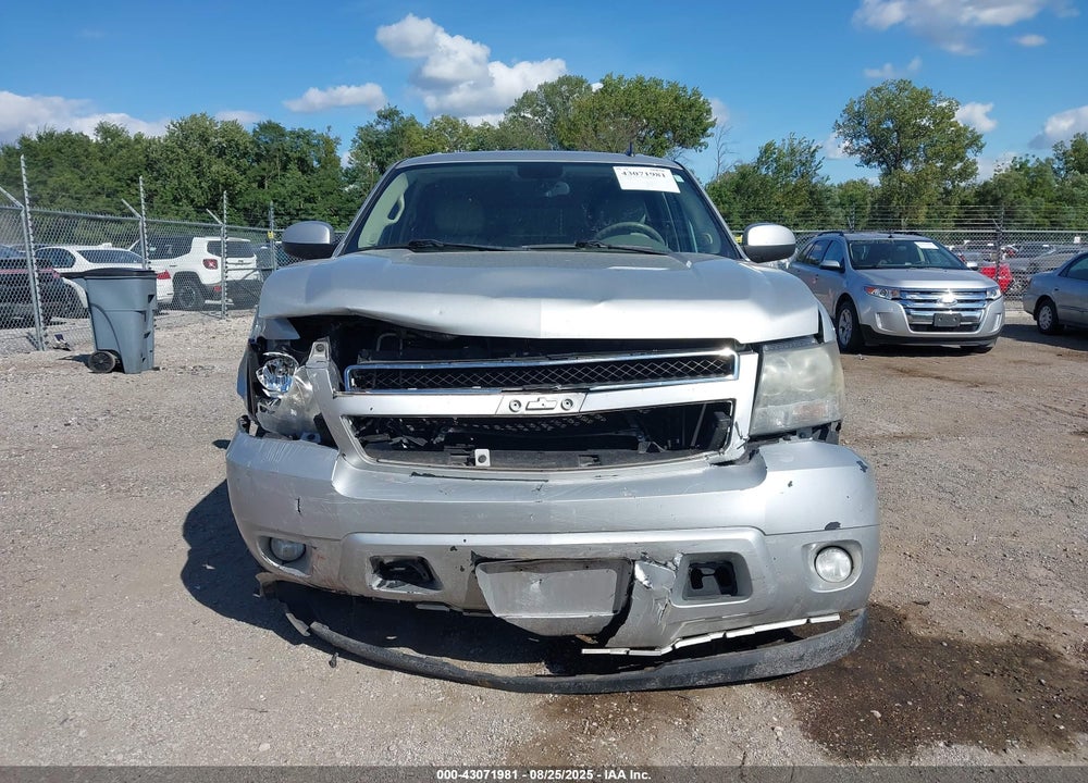 2011 CHEVROLET SUBURBAN 1500 LT1 VIN: 1GNSKJE31BR112484