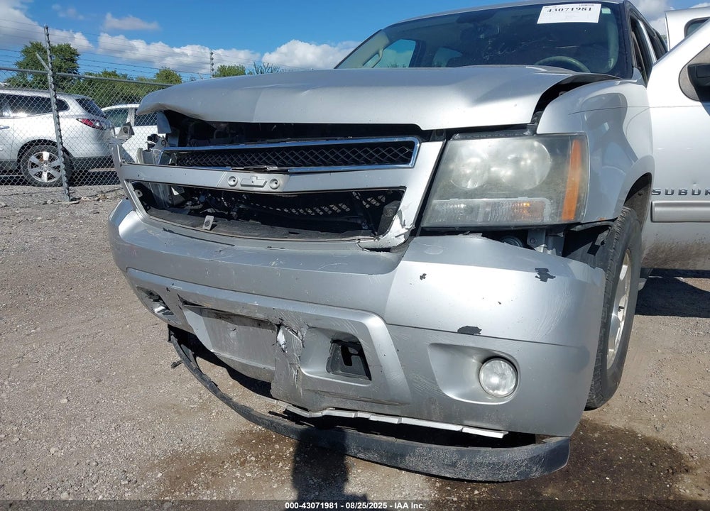 2011 CHEVROLET SUBURBAN 1500 LT1 VIN: 1GNSKJE31BR112484