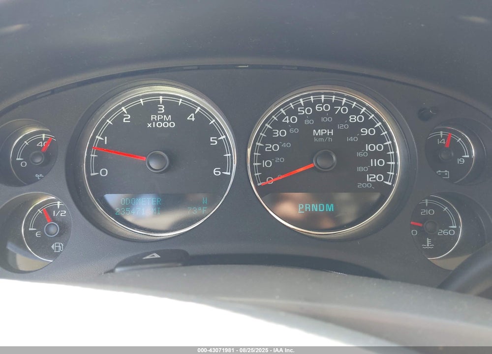 2011 CHEVROLET SUBURBAN 1500 LT1 VIN: 1GNSKJE31BR112484
