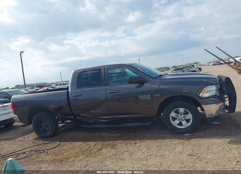 2019 RAM 1500 VIN: 1C6RR7TT2KS587795